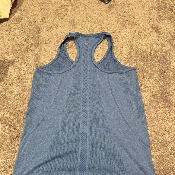 Lululemon racer back tank - Picture 3 of 4